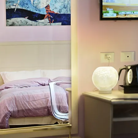 Ξενοδοχείο Smart Bartolini 3*