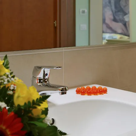 Smart Bartolini Отель