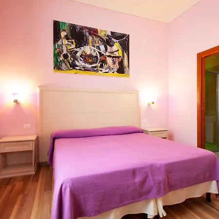 Отель Smart Bartolini