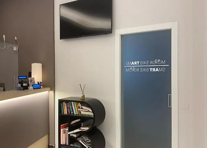 Smart Bartolini 호텔